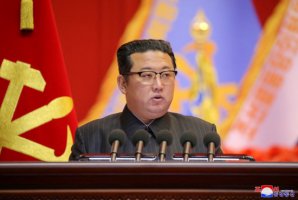 金正恩視察高超音速導(dǎo)彈發(fā)射后呼吁增加“軍事力量