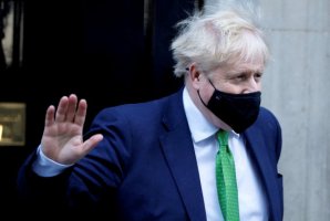 英國首相表示將對俄羅斯實(shí)施大規(guī)模制裁