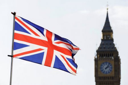 英格蘭創(chuàng)紀錄的新冠病毒感染率在55歲以上人群中仍