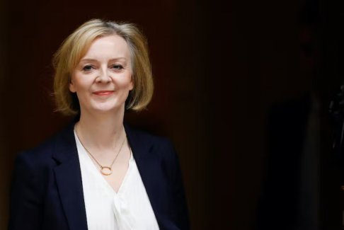 英國首相特拉斯試圖重申權(quán)威