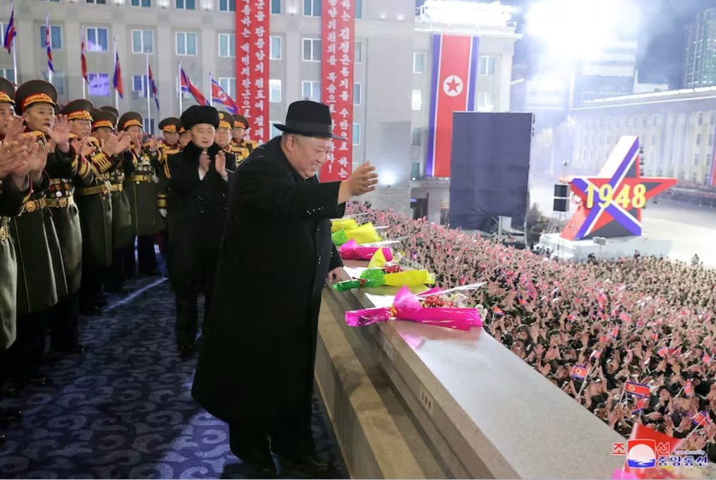 朝鮮舉行集會譴責(zé)美國 警告核戰(zhàn)爭