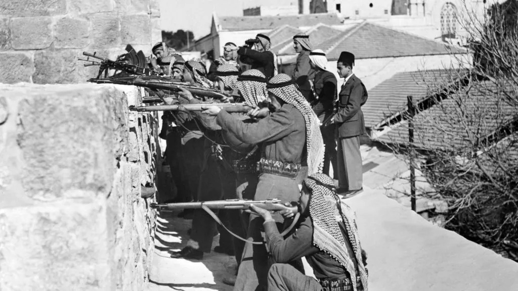 1948年3月6日，阿拉伯軍團(tuán)盟軍士兵從耶路撒冷東區(qū)向哈加納猶太武裝分子開火。阿拉伯人和猶太人的沖突。