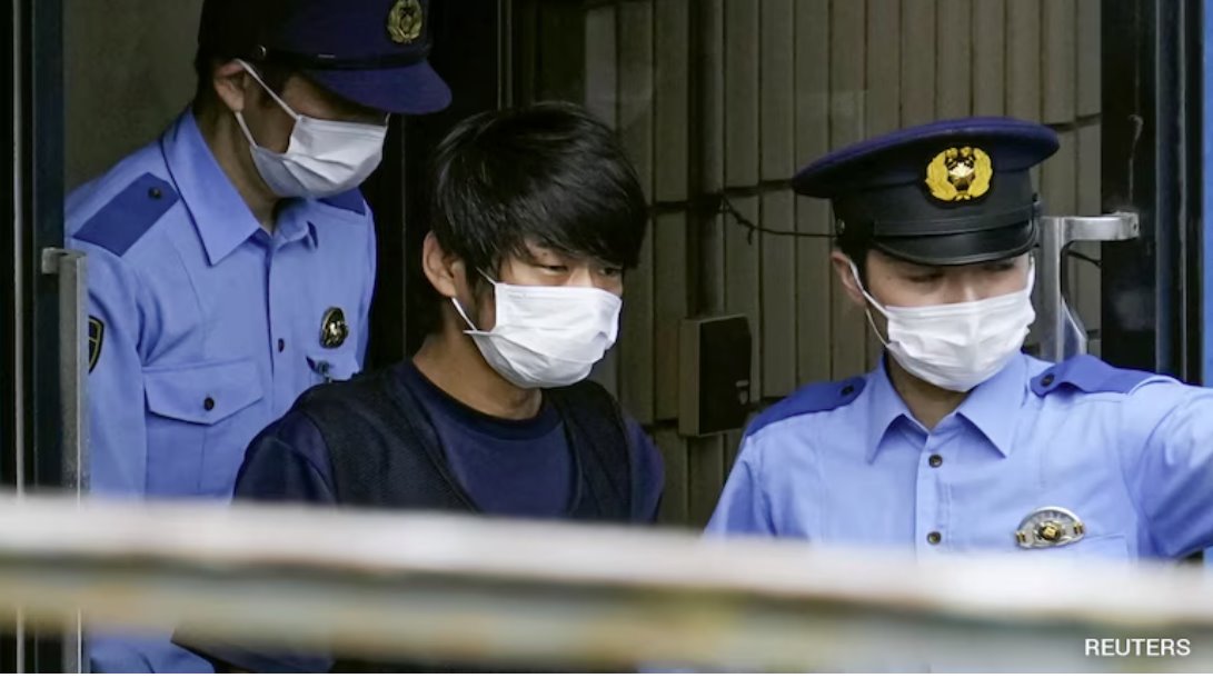 現(xiàn)年45歲的山上哲也于2022年7月在槍殺安倍晉三后當(dāng)場被捕